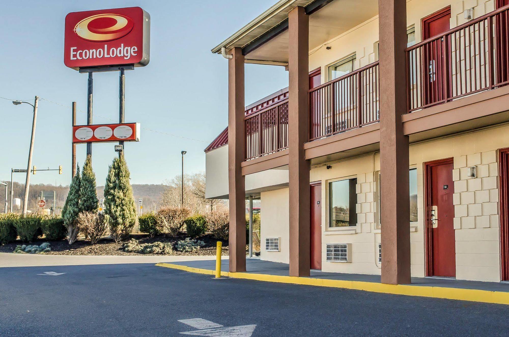 Econo Lodge Northeast Reading Eksteriør bilde